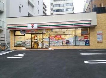 セブンイレブン　大井町駅前中央通り店写真