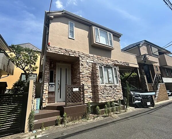 西片2丁目戸建 外観写真
