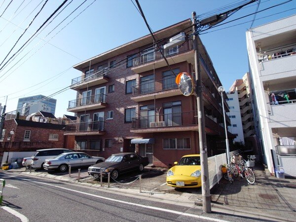 本郷マンション 1F 外観写真