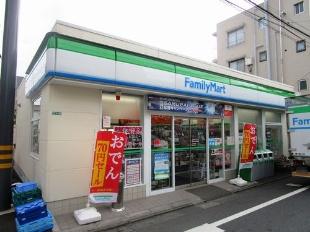 ファミリーマート　学芸大学駅南店写真