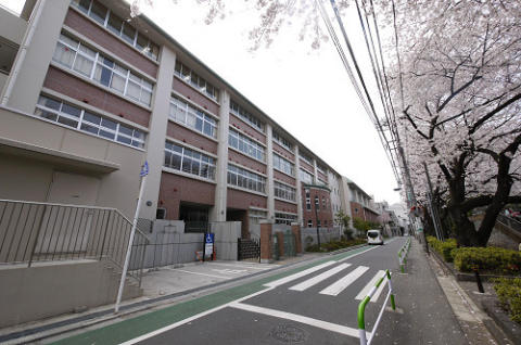 文京区立　窪町小学校写真