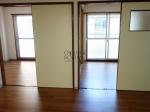 サンシティ白山　洋室入口